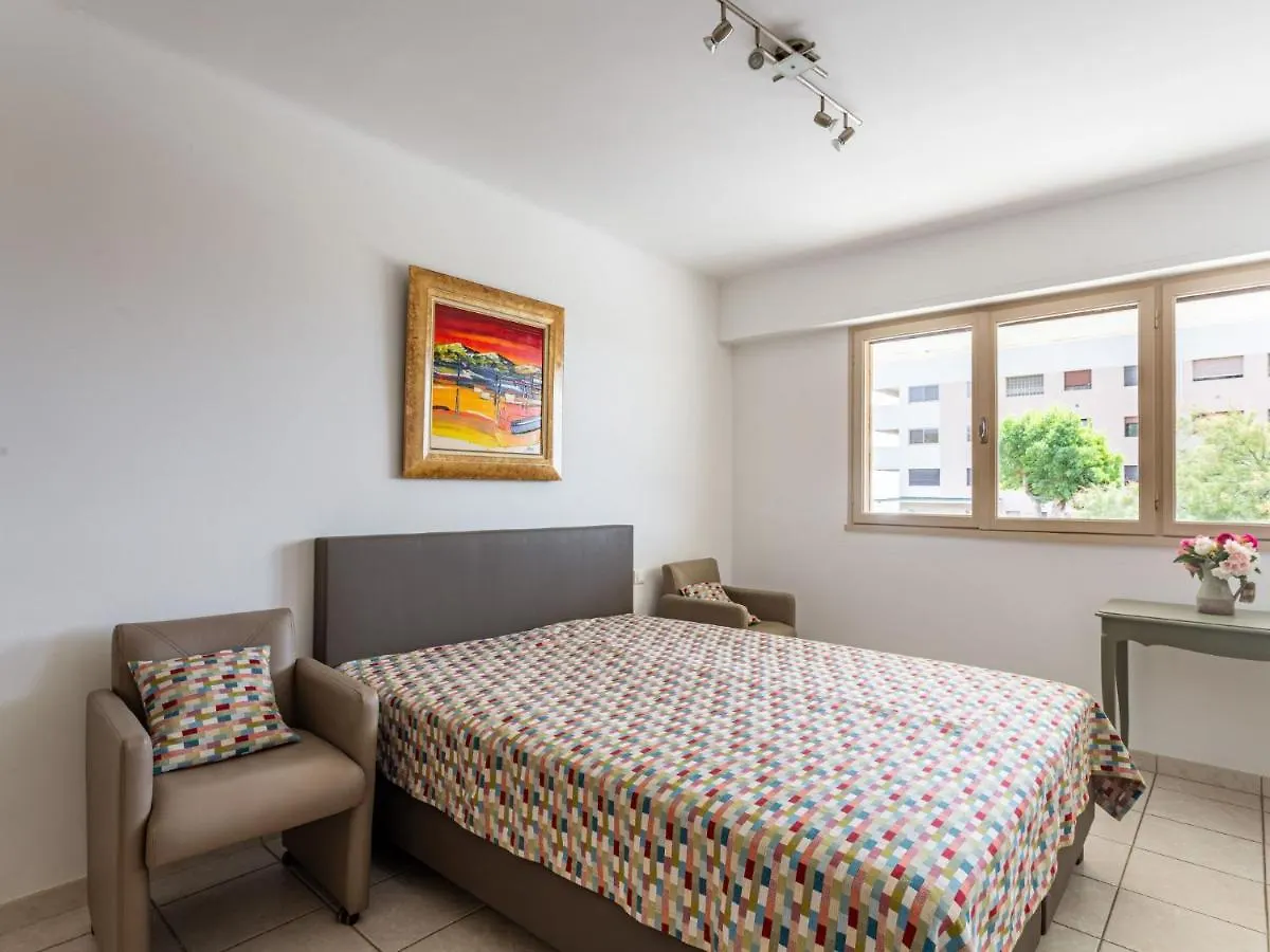 Studio Le Grand Large-5 By Interhome Le Lavandou Apartment