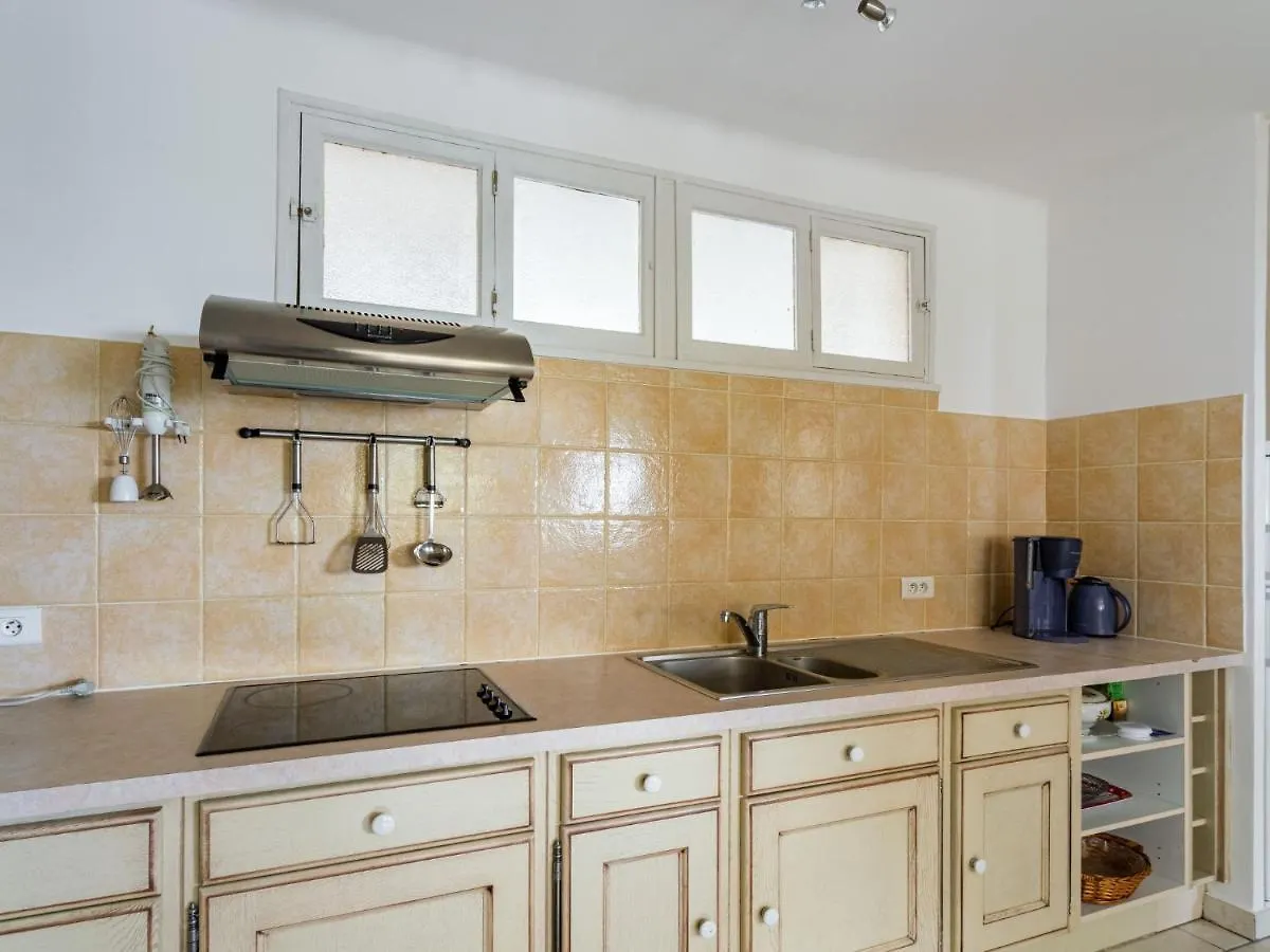Studio Le Grand Large-5 By Interhome Le Lavandou