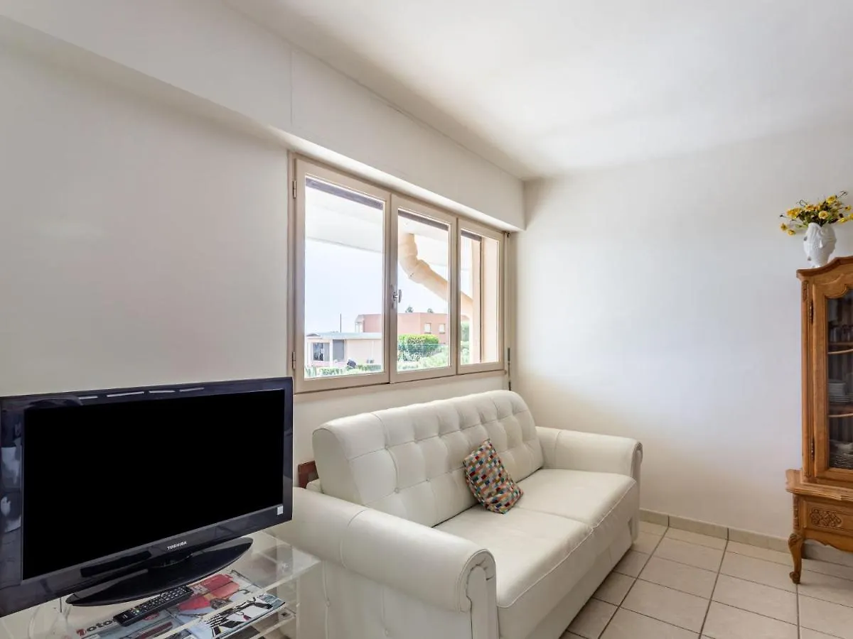 Studio Le Grand Large-5 By Interhome Le Lavandou France