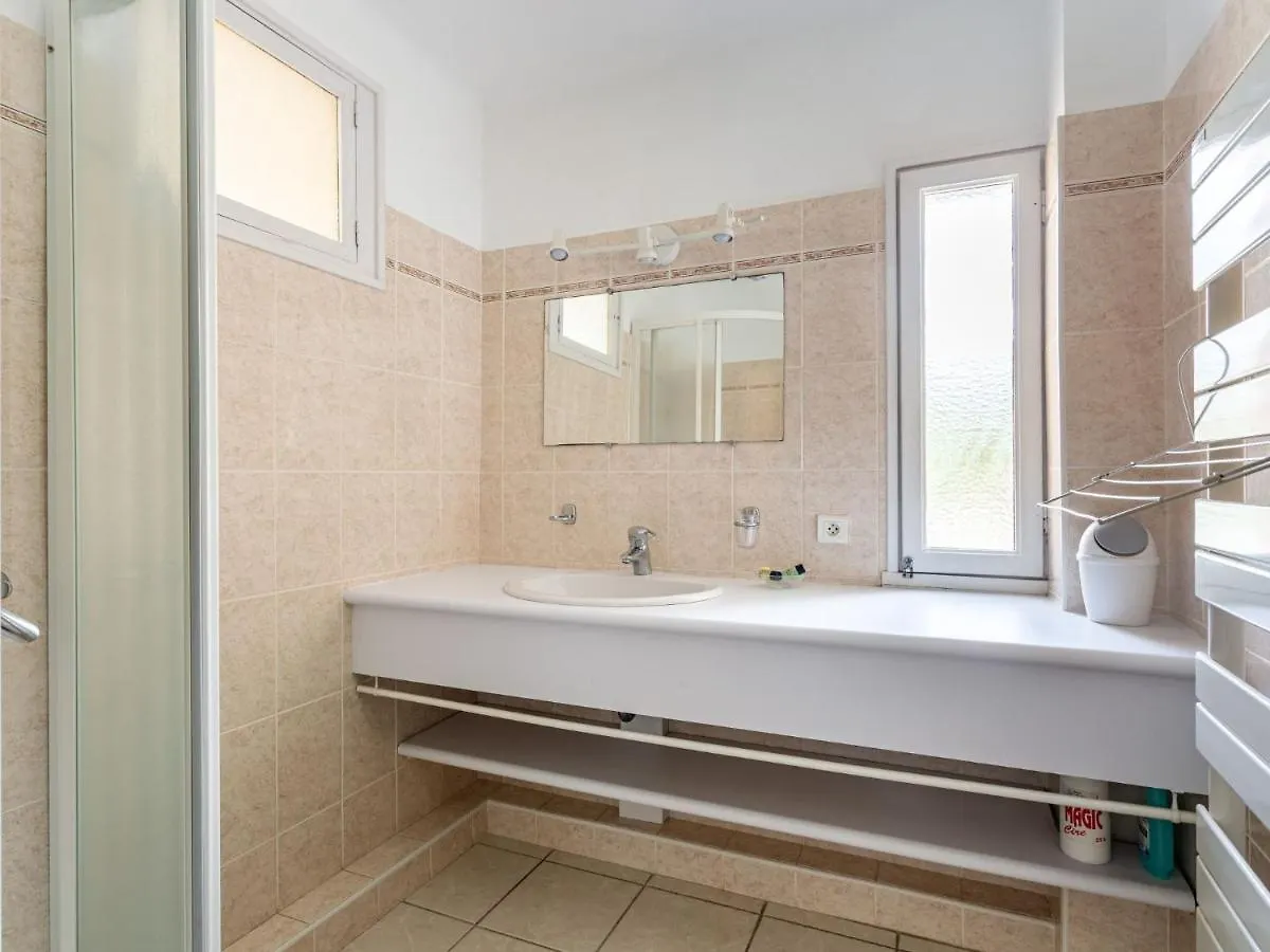 Studio Le Grand Large-5 By Interhome Le Lavandou